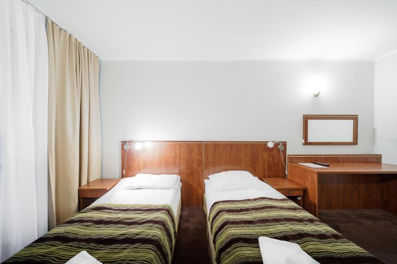 Promenada Zegrze Hotel Białobrzegi Buitenkant foto