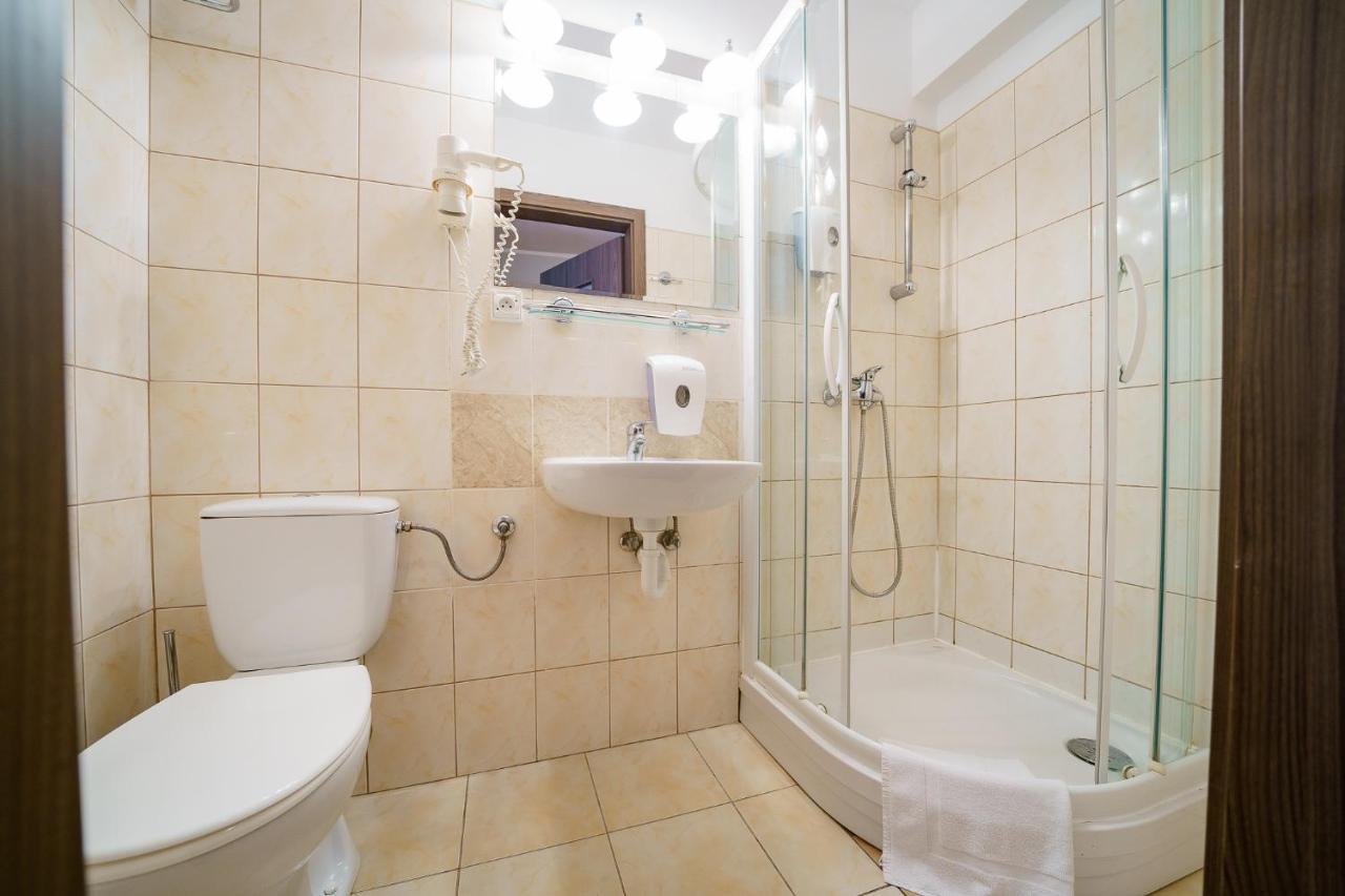 Promenada Zegrze Hotel Białobrzegi Buitenkant foto