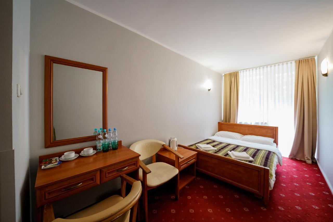 Promenada Zegrze Hotel Białobrzegi Buitenkant foto